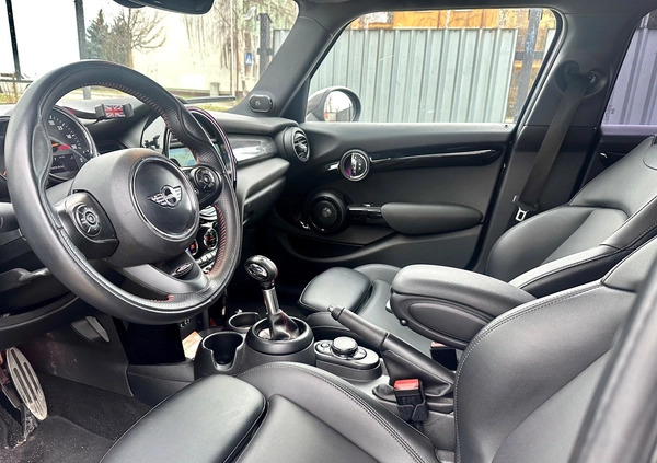 MINI Cooper S cena 94500 przebieg: 66000, rok produkcji 2017 z Nysa małe 121
